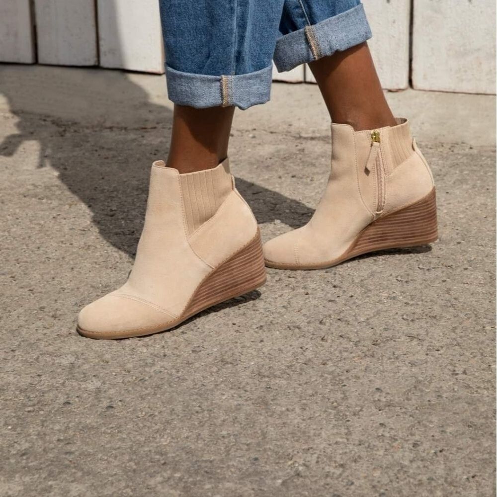 Universal Threads solid tan womens boots size 6 nwt side zip carmel booties boot - Picture 14 of 16